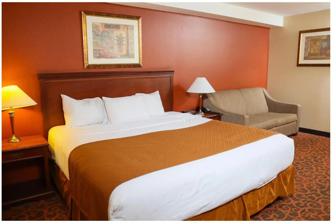 Ramada By Wyndham Niagara Falls/Fallsview 3*,  Canadá
