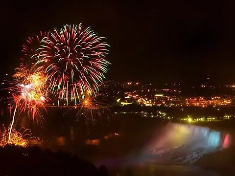 Hotel Ramada By Wyndham Niagara Falls/Fallsview