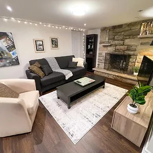 Spacious & Renovated 1bd W/parking Apartment Toronto