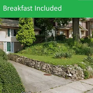 Riverview Closest To Falls, Free Breakfast Delivered Daily Holiday home